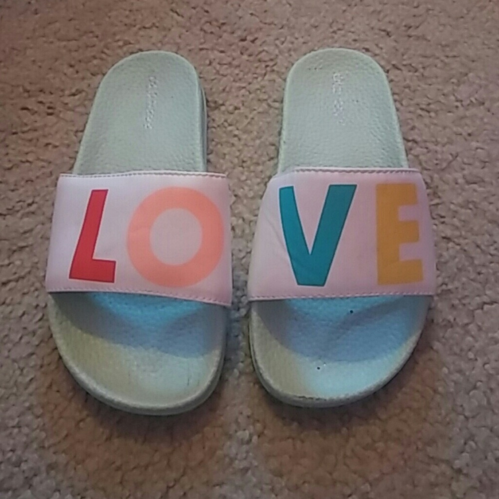 Girls Old Navy Love Slides